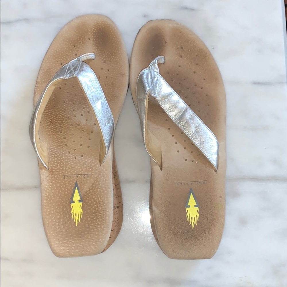 Women’s size 9 volatile platform sandals
